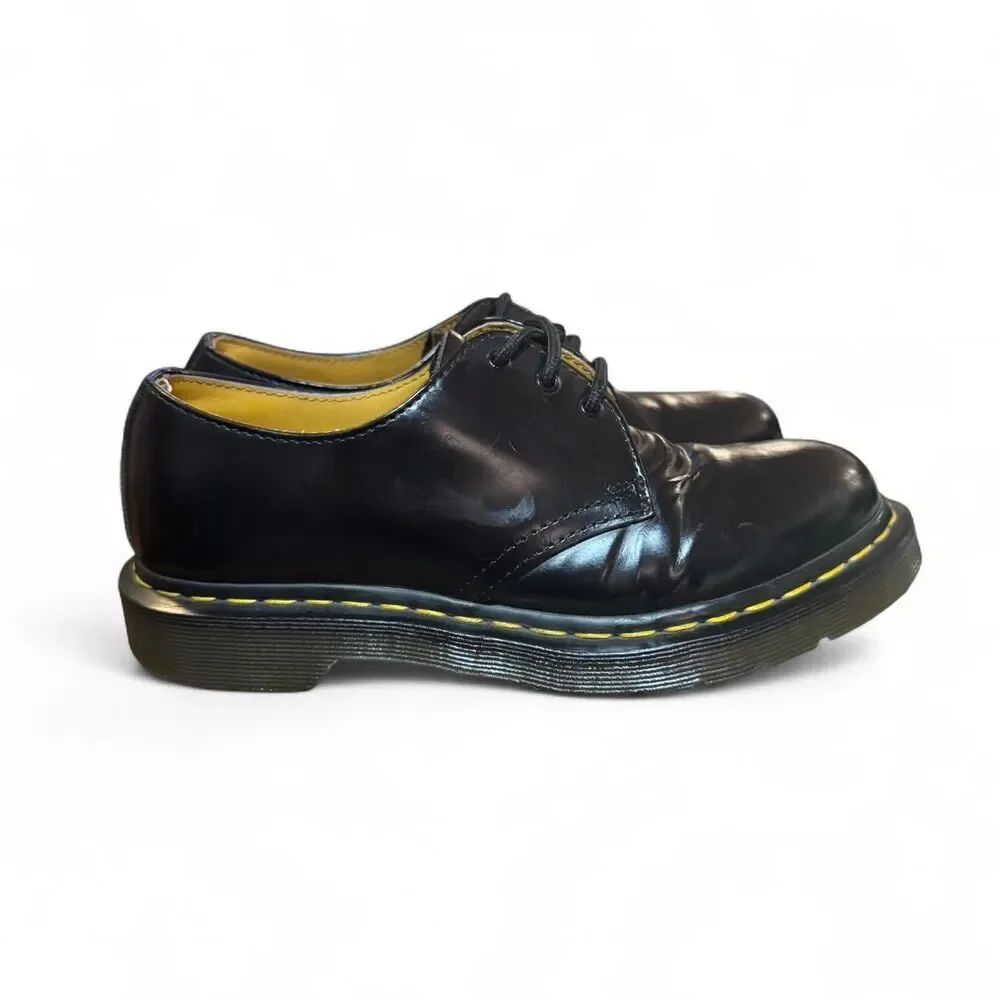 Dr. Martens Black smooth Leather Oxford Shoes Women’s 7 Yellow Stitch Lace Up